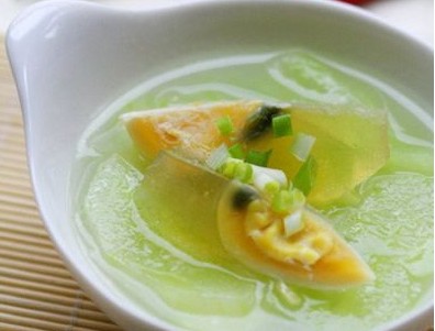 高血压食疗：淡菜芹菜汤