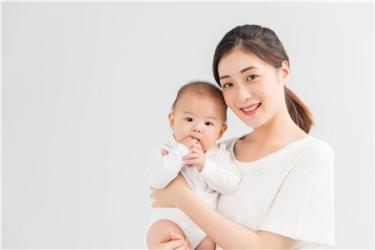 宝宝的第一口奶一定要是母乳吗