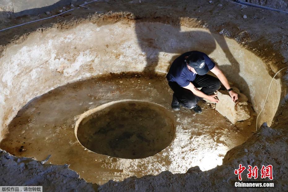 金鼎娱乐最新官方网址-女子称机场上厕所遭男孩强行推门