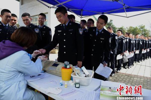 万赢娱乐官网-虐猫考生已参加兰大研究生调剂复试�，婉拒采访，称「现在不太好回应，对于网络舆论不是很懂」�，如何看待
�？