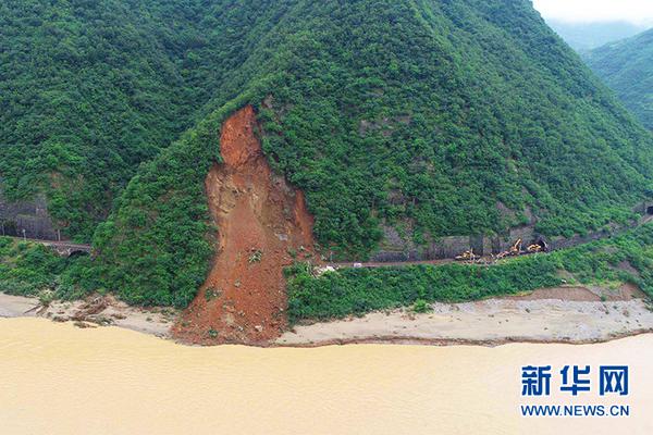 乐鱼在线登录官网-向佐评论费曼