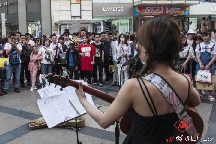 乐鱼官网开户-奔流｜陈家泠
：祝中法友谊如瓷般坚硬、陶般真诚